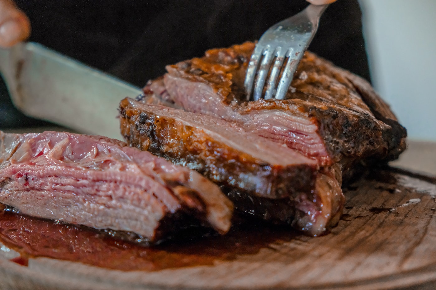 Garlic-butter lamb chops